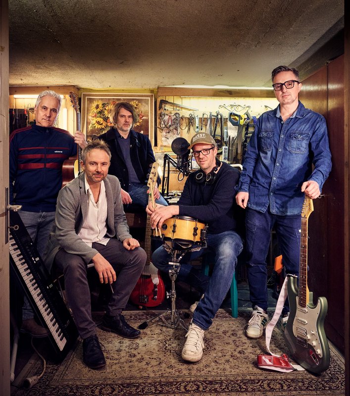 Bandpic: 