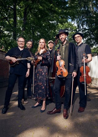 Bandpic: Frigg