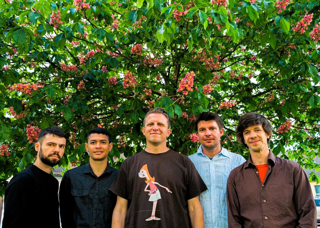 Bandpic: 