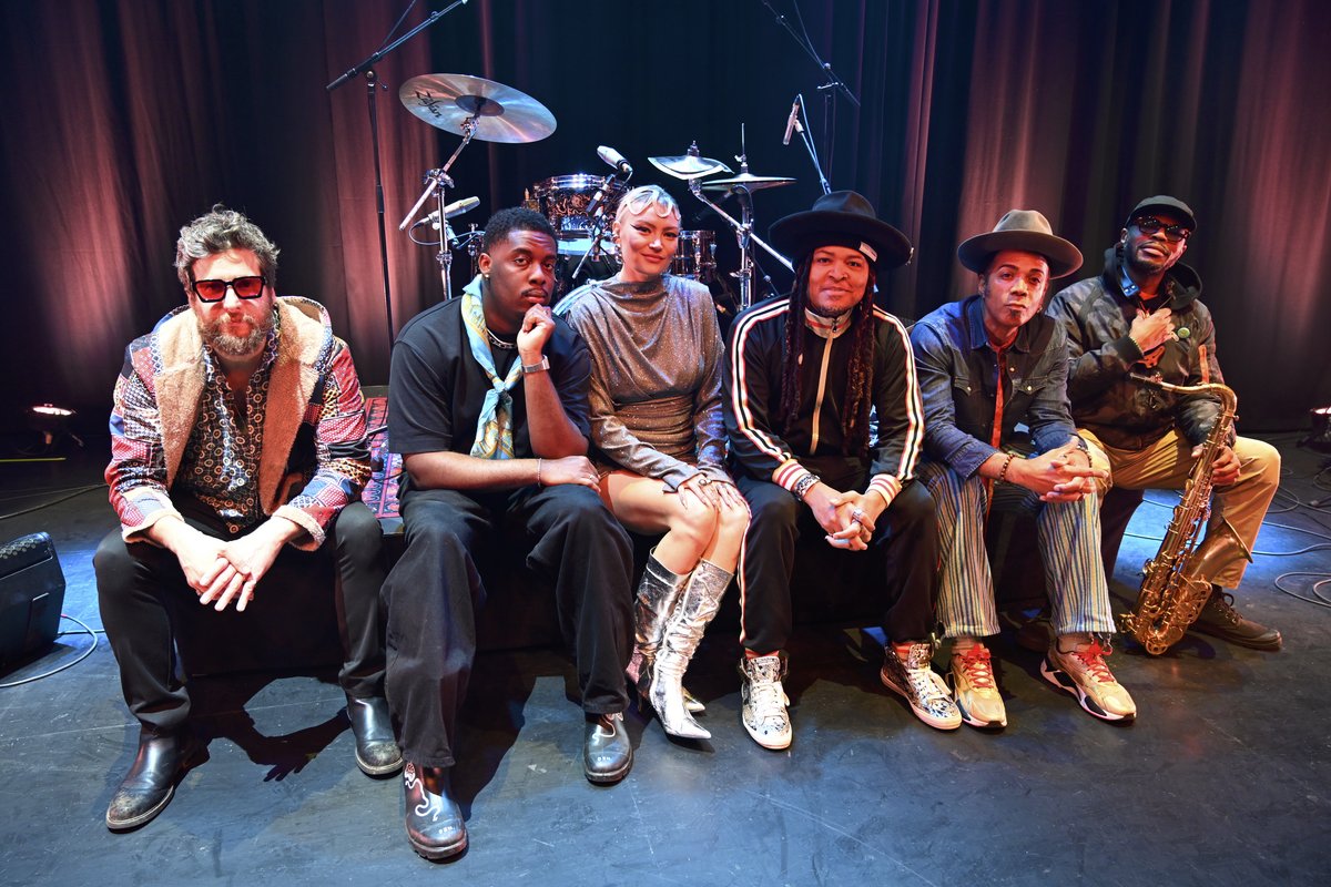 Bandpic: 