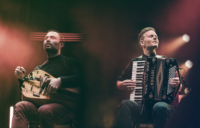Bandpic: Symbio