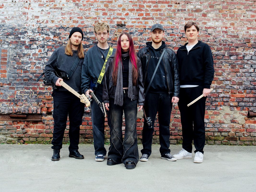 Bandpic: 