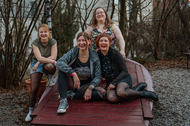 Bandpic: The Lovebites